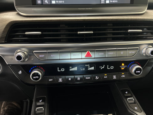 Used 2021 Kia Telluride SX w/ SX Prestige Package image 20