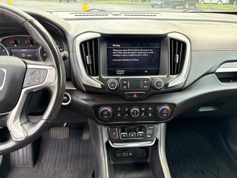 Used 2020 GMC Terrain SLT w/ Preferred Package image 19