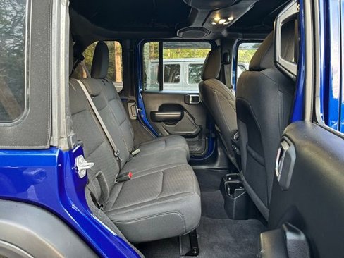 Used 2020 Jeep Wrangler Unlimited Sport S image 17