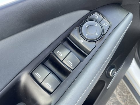 Used 2020 Buick Enclave Essence image 12