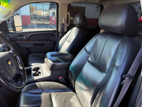 Used 2011 Chevrolet Silverado 2500 LTZ w/ Suspension Package, Off-Road image 27