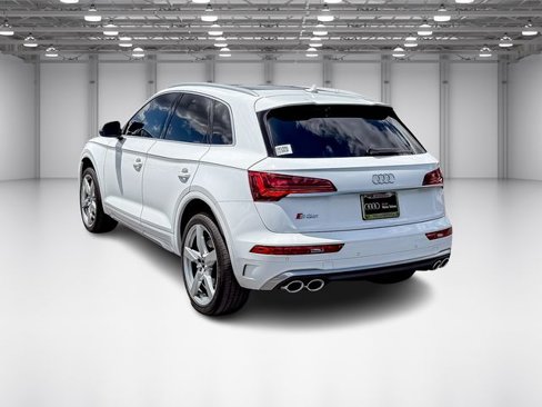 Used 2021 Audi SQ5 Premium w/ Convenience Package image 3