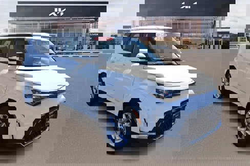 New 2025 Kia Soul LX w/ LX Technology Package image 1
