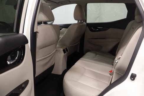 Used 2018 Nissan Rogue Sport SL w/ SL Premium Package image 12