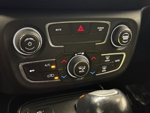 Used 2019 Jeep Compass Altitude image 24