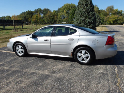 Used 2008 Pontiac Grand Prix w/ Preferred Package image 10