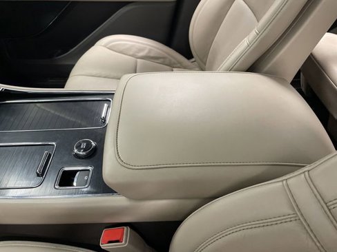 Used 2021 Lincoln Aviator Reserve image 23