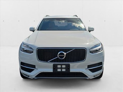Used 2019 Volvo XC90 T6 Momentum image 2