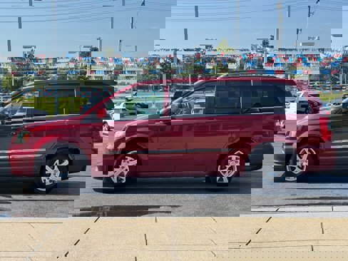 Used 2012 Chrysler Town & Country Touring w/ Entertainment Group #1 image 8