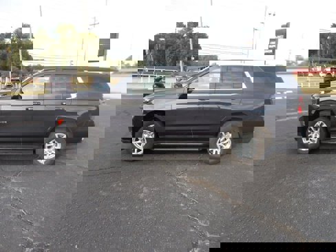 Used 2024 Chevrolet Tahoe LT image 6