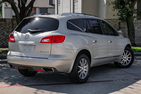 Used 2017 Buick Enclave Leather image 16