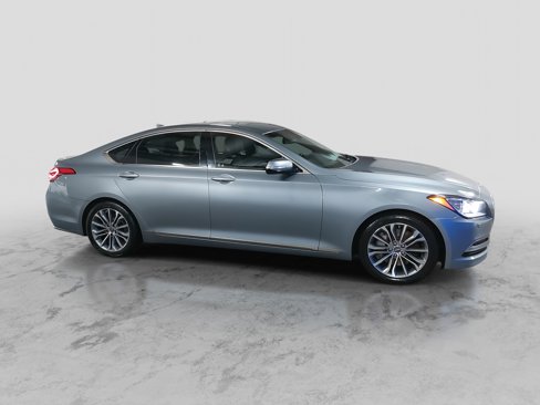 Used 2016 Hyundai Genesis 3.8 image 4