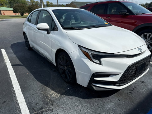 Used 2023 Toyota Corolla SE image 1