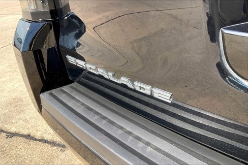 Used 2016 Cadillac Escalade ESV Premium image 9