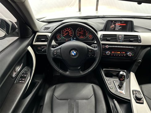 Used 2015 BMW 320i Sedan image 22