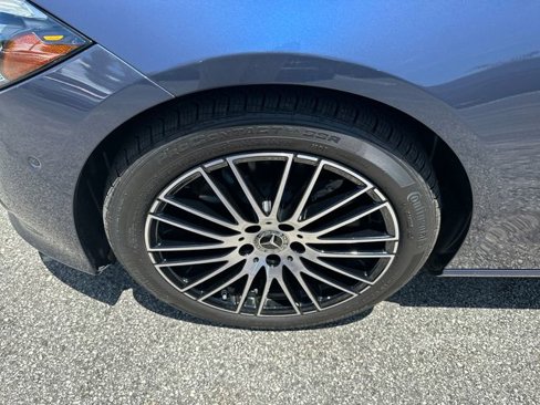 Used 2025 Mercedes-Benz C 300 Sedan image 11