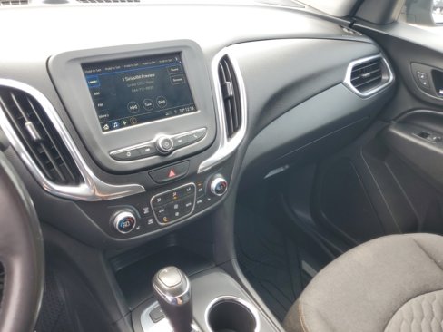 Used 2019 Chevrolet Equinox LT w/ Driver Convenience Package image 21