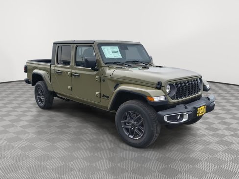 New 2025 Jeep Gladiator Sport image 7