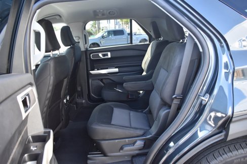 Used 2022 Ford Explorer XLT image 10