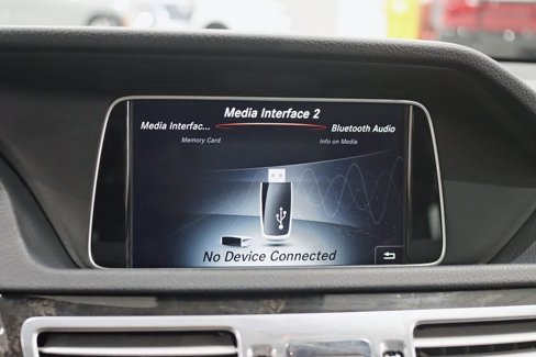 Used 2016 Mercedes-Benz E 350 4MATIC Sedan image 21