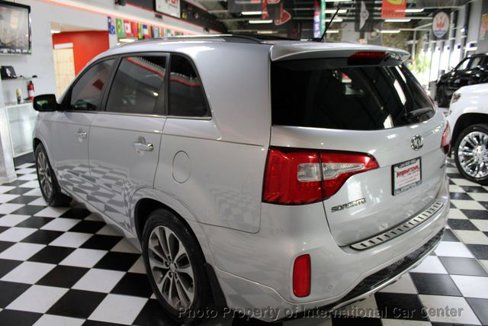 Used 2015 Kia Sorento SX image 8