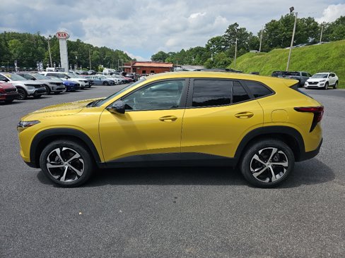 Used 2024 Chevrolet Trax RS w/ Driver Confidence Package image 8