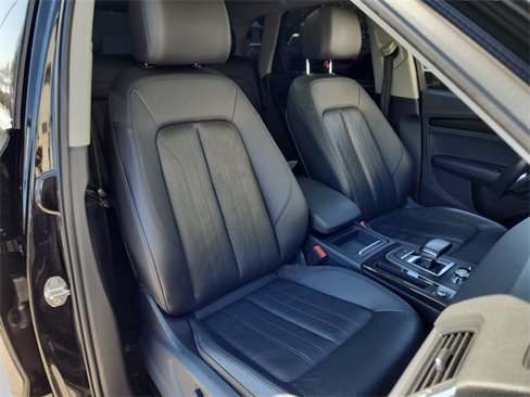 Used 2018 Audi Q5 2.0T Premium Plus w/ Premium Plus Package image 29