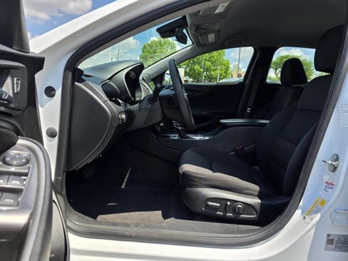 Used 2023 Chevrolet Malibu LT image 19
