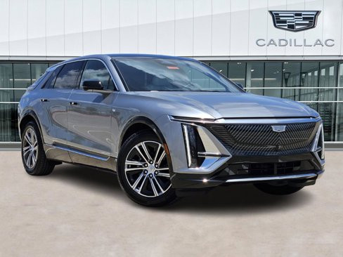 New 2025 Cadillac Lyriq Luxury image 3