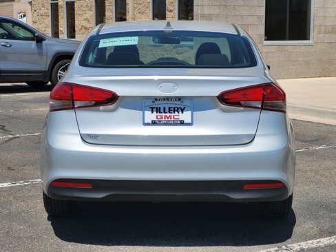 Used 2017 Kia Forte LX image 6