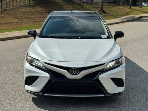 Used 2019 Toyota Camry XSE image 9