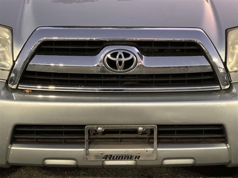 Used 2006 Toyota 4Runner SR5 image 8