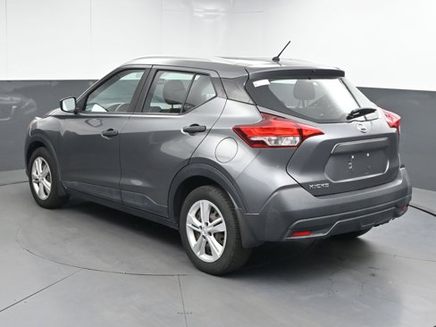 Used 2019 Nissan Kicks S image 6