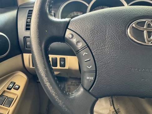 Used 2011 Toyota Tacoma 4x4 Double Cab image 33