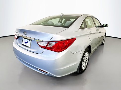 Used 2011 Hyundai Sonata GLS image 5
