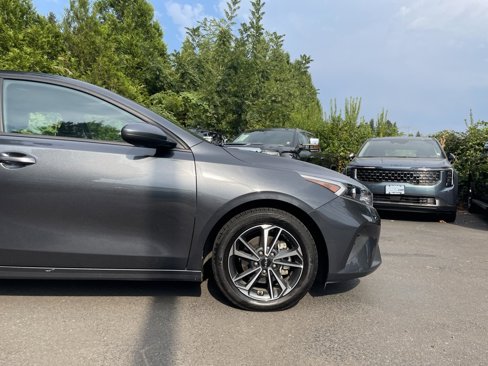 Used 2023 Kia Forte LXS image 2