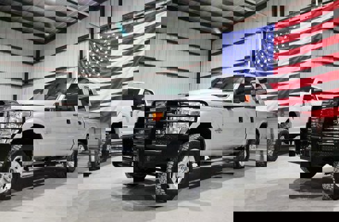 Used 2015 Ford F250 XLT w/ XLT Value Package image 3