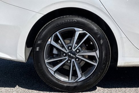 Used 2024 Kia Forte LXS image 11