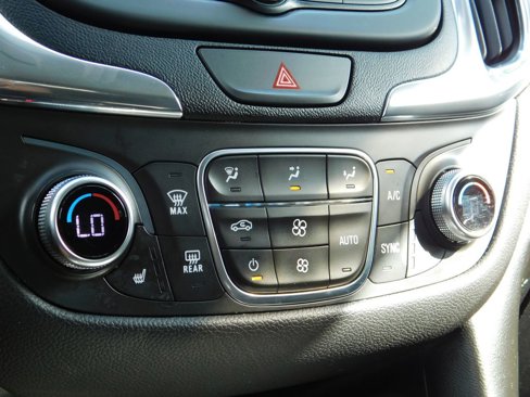 Used 2019 Chevrolet Equinox LT image 20