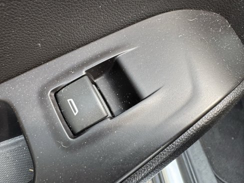 Used 2020 Chevrolet Traverse LS image 24