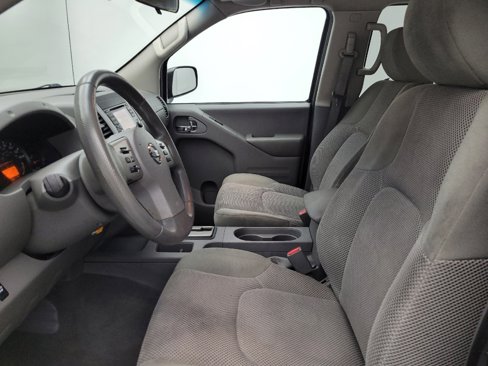 Used 2018 Nissan Frontier SV image 17