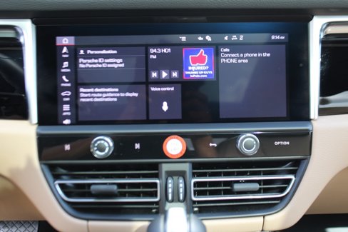 Certified 2024 Porsche Macan image 26