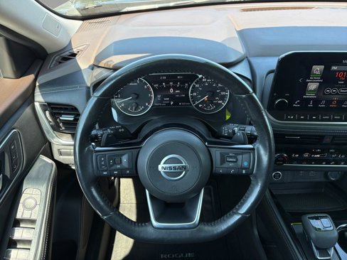 Used 2021 Nissan Rogue SL w/ Premium Package image 11