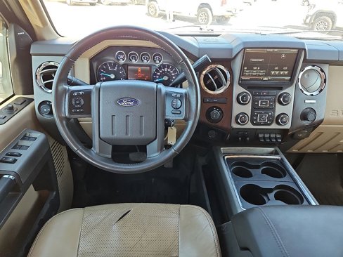 Used 2014 Ford F250 Lariat w/ Lariat Interior Package image 8