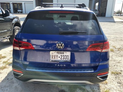 Used 2022 Volkswagen Taos SE image 5