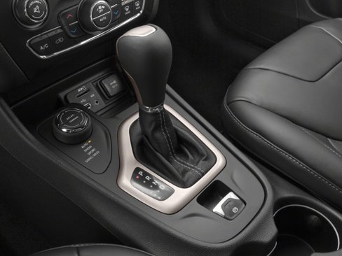 Certified 2017 Jeep Cherokee Limited image 11