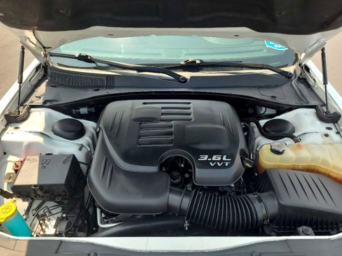 Used 2020 Chrysler 300 Limited image 44