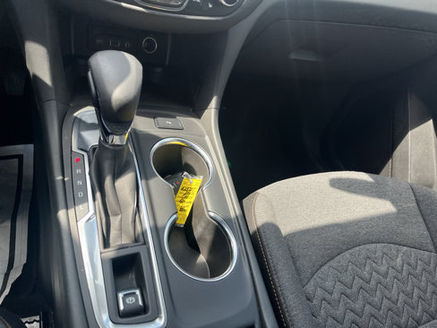 Used 2022 Chevrolet Equinox LT image 15