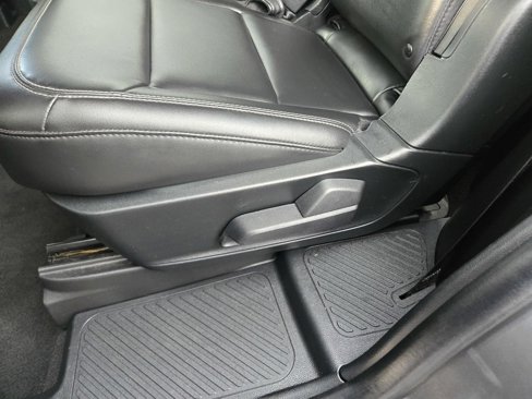 Used 2023 Ford Explorer XLT w/ Equipment Group 202A image 29