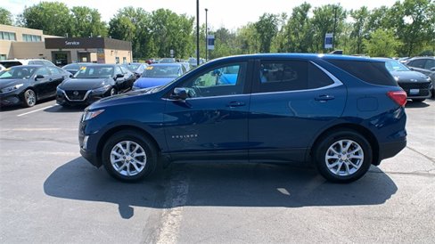 Used 2021 Chevrolet Equinox LT image 2